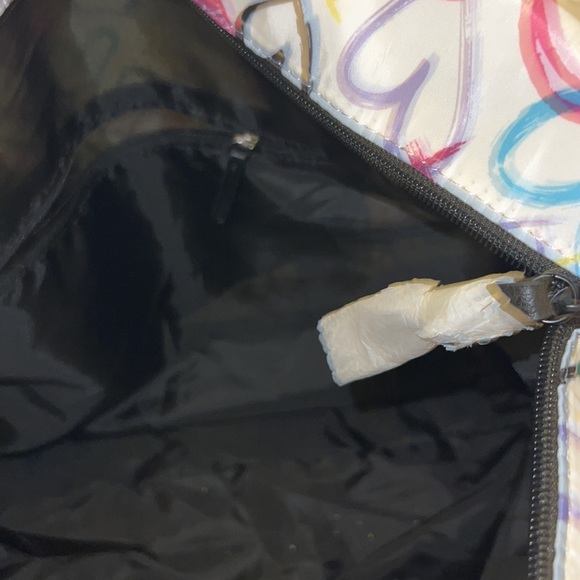 New multi color Madden girl duffle bag weekender - Picture 9 of 10